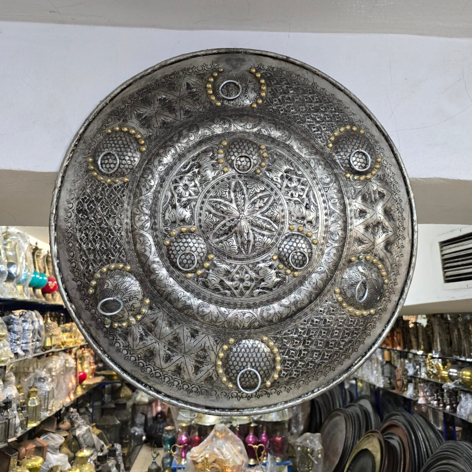 Bakır İşlemeli Büyük Kalkan - 1_1 Bakır İşlemeli Büyük Kalkan - 1 / 67cm - Görsel 1